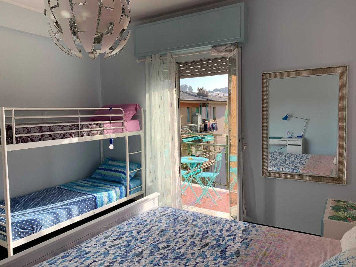 Biker'S Blue Cove Apartment ฟีนาเลลีกูเร ภายนอก รูปภาพ