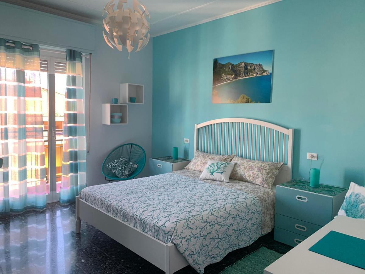 Biker'S Blue Cove Apartment ฟีนาเลลีกูเร ภายนอก รูปภาพ