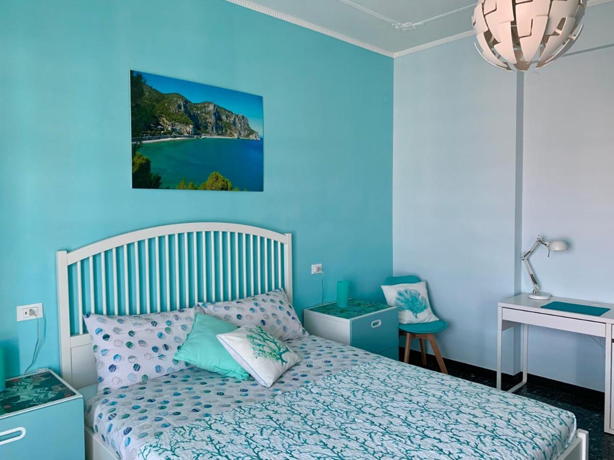Biker'S Blue Cove Apartment ฟีนาเลลีกูเร ภายนอก รูปภาพ